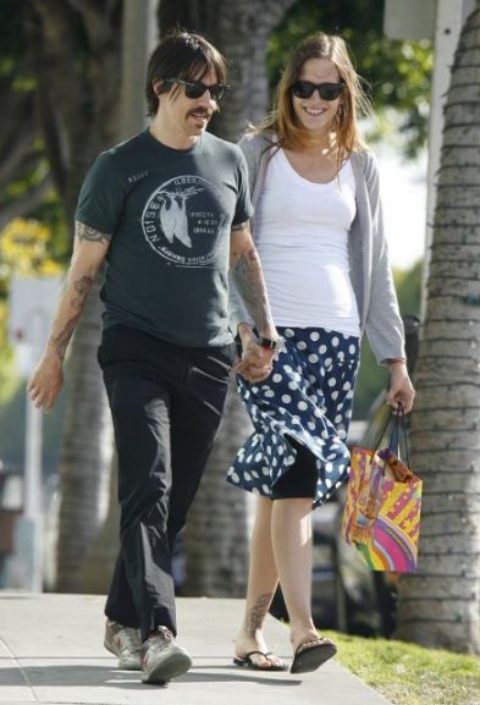 Antohony Kiedis girlfriend